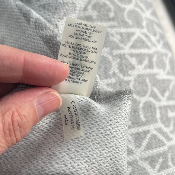 New! Calvin Klein soft gray and white acrylic CK signature logo scarf - Picture 5 of 6